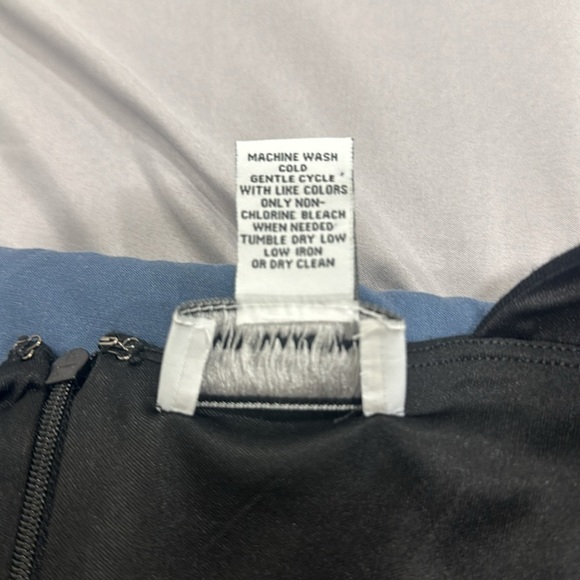 Good Condition Women’s super comfortable Black dress - Picture 11 of 11